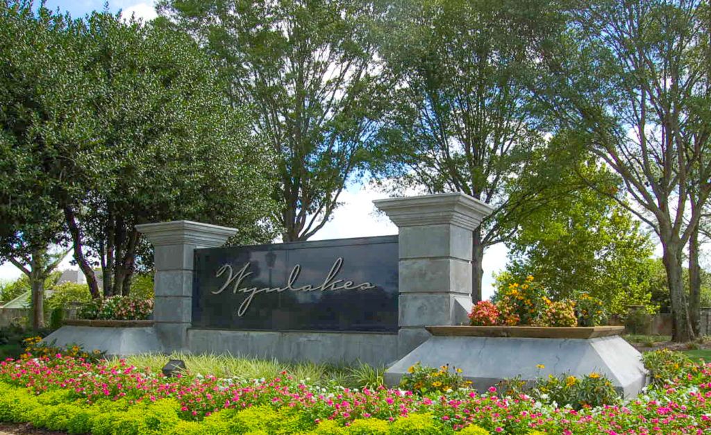 Wynlakes Entrance sign in Montgomery, AL